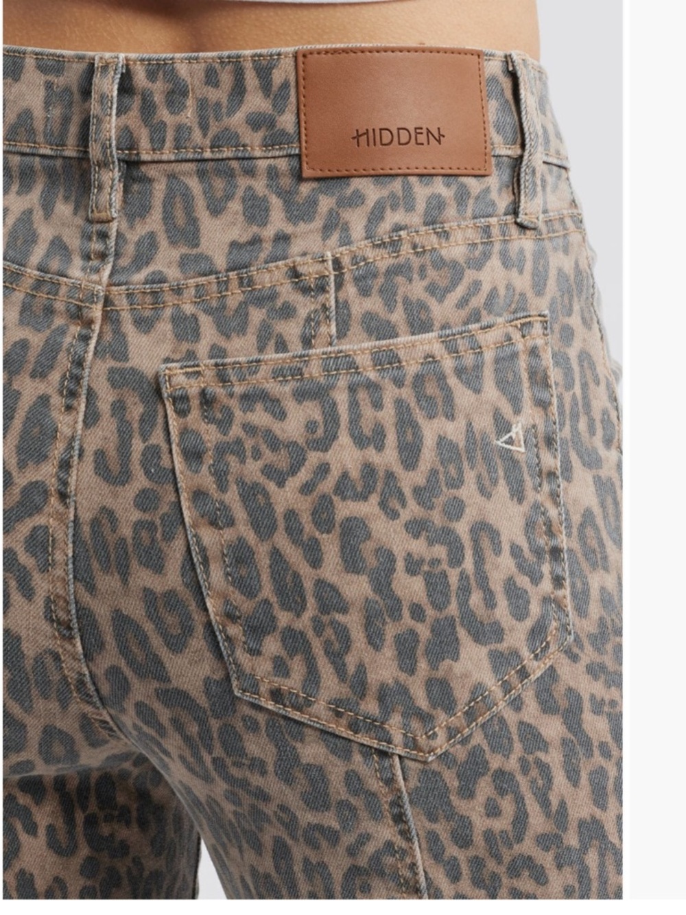 Hidden Jeans Leopard Print Wide Leg Pants - Picture 4 of 10
